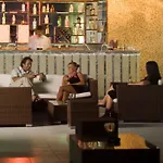 Dolphin Family Hotel Ξενοδοχείο με διαμερίσματα 3*