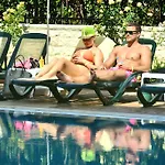 Ξενοδοχείο με διαμερίσματα Dolphin Family Hotel Αλάνια