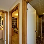 Ξενοδοχείο με διαμερίσματα Dolphin Family Hotel