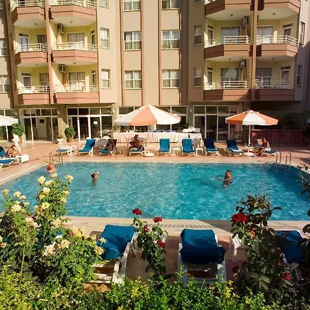 Dolphin Family Hotel 3* אלאניה