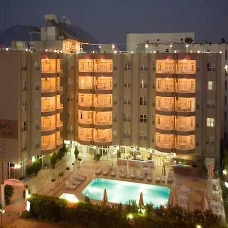 Dolphin Family Hotel מלון דירות אלאניה