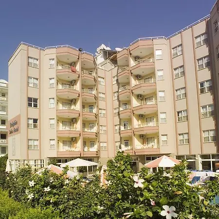 מלון דירות Dolphin Family Hotel אלאניה