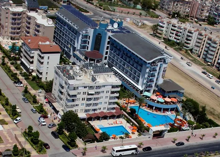 Lejlighedshotel Dolphin Family Hotel 3*
