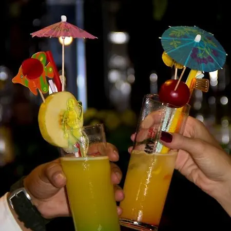 Dolphin Family Hotel 3*